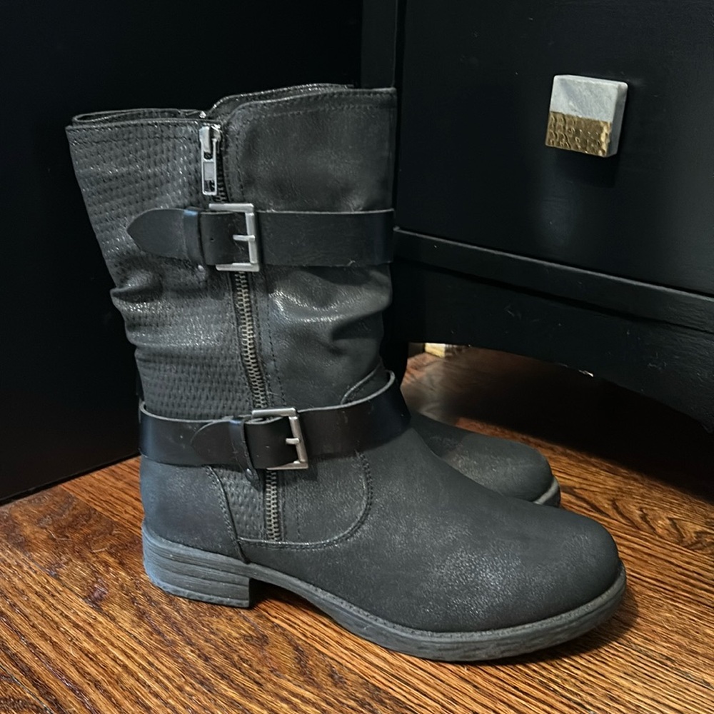 Black Moto boot